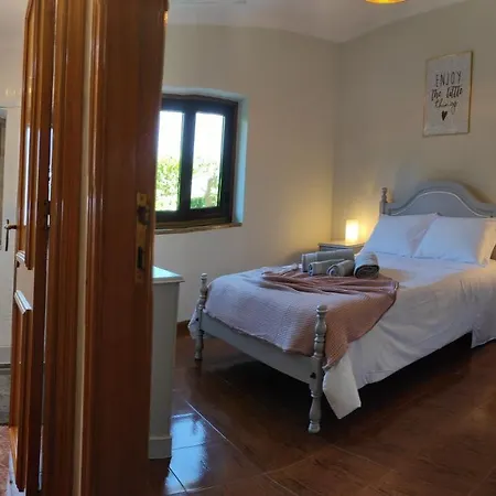Casa Alem Rio - Quartos Para 6 Hospedes Em Santo Tirso Exterior photo