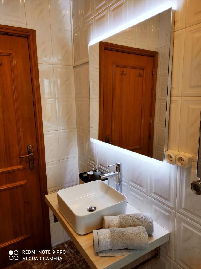 Casa Alem Rio - Quartos 6 Em Santo Tirso